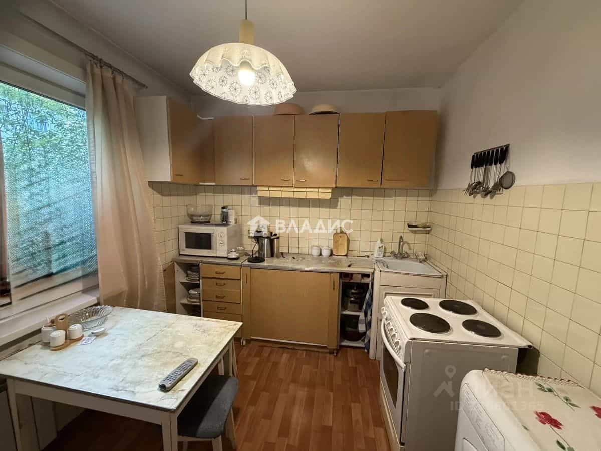 Россия, Республика Бурятия, Улан-Удэ, улица Борсоева, 19, фото 6