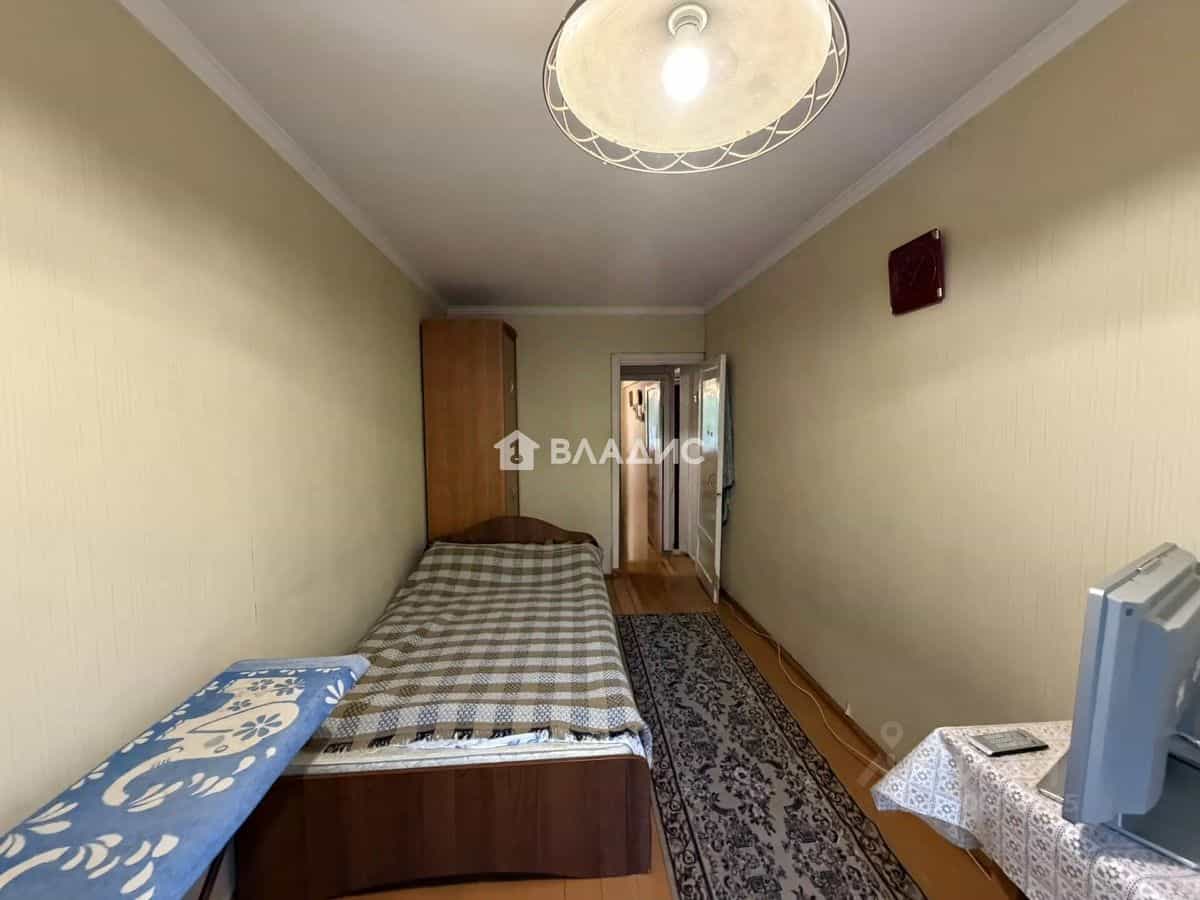 Россия, Республика Бурятия, Улан-Удэ, улица Борсоева, 19, фото 16