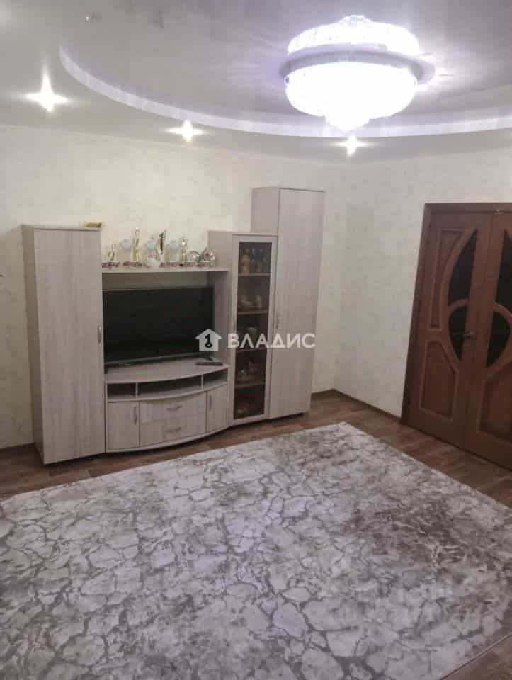 Россия, Республика Татарстан (Татарстан), Нижнекамск, улица Баки Урманче, 9, фото 2