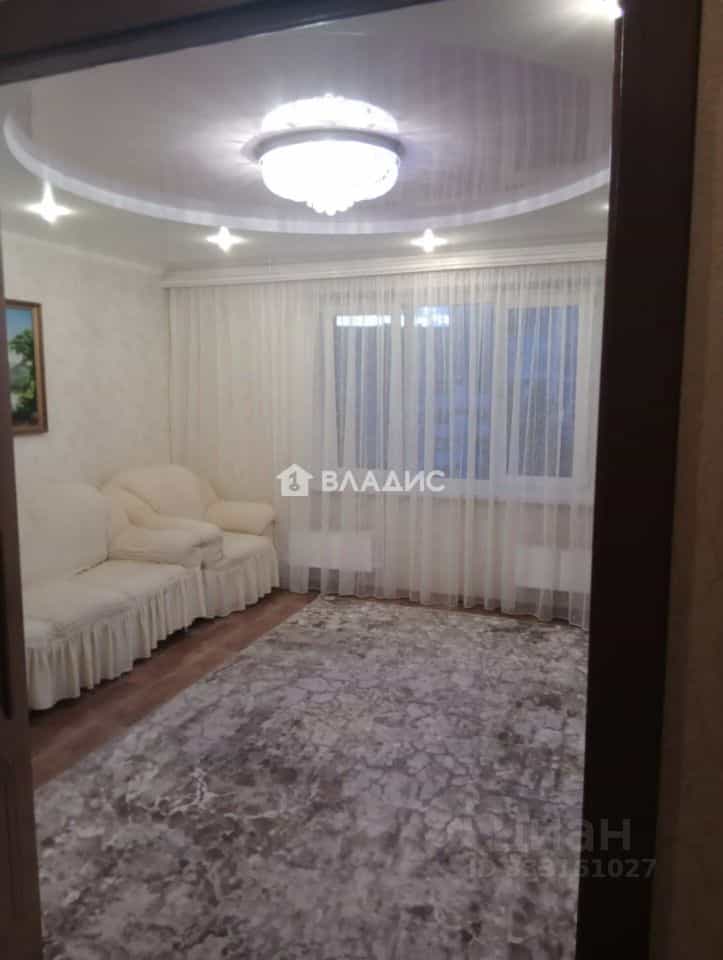 Россия, Республика Татарстан (Татарстан), Нижнекамск, улица Баки Урманче, 9, фото 4