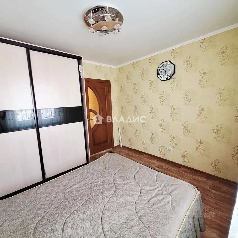 Россия, Республика Татарстан (Татарстан), Нижнекамск, улица Баки Урманче, 9, фото 6