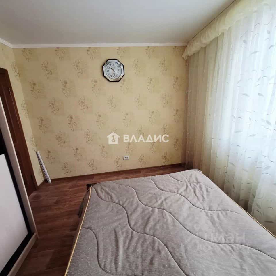 Россия, Республика Татарстан (Татарстан), Нижнекамск, улица Баки Урманче, 9, фото 10