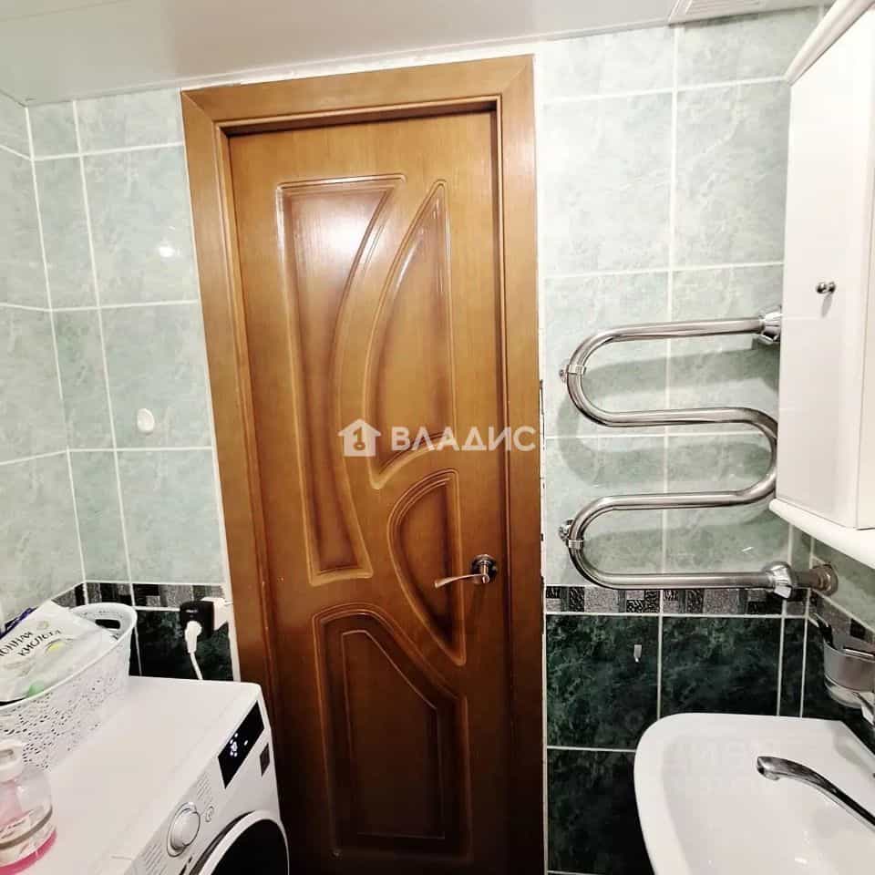 Россия, Республика Татарстан (Татарстан), Нижнекамск, улица Баки Урманче, 9, фото 16