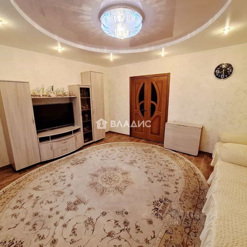 Россия, Республика Татарстан (Татарстан), Нижнекамск, улица Баки Урманче, 9, фото 48