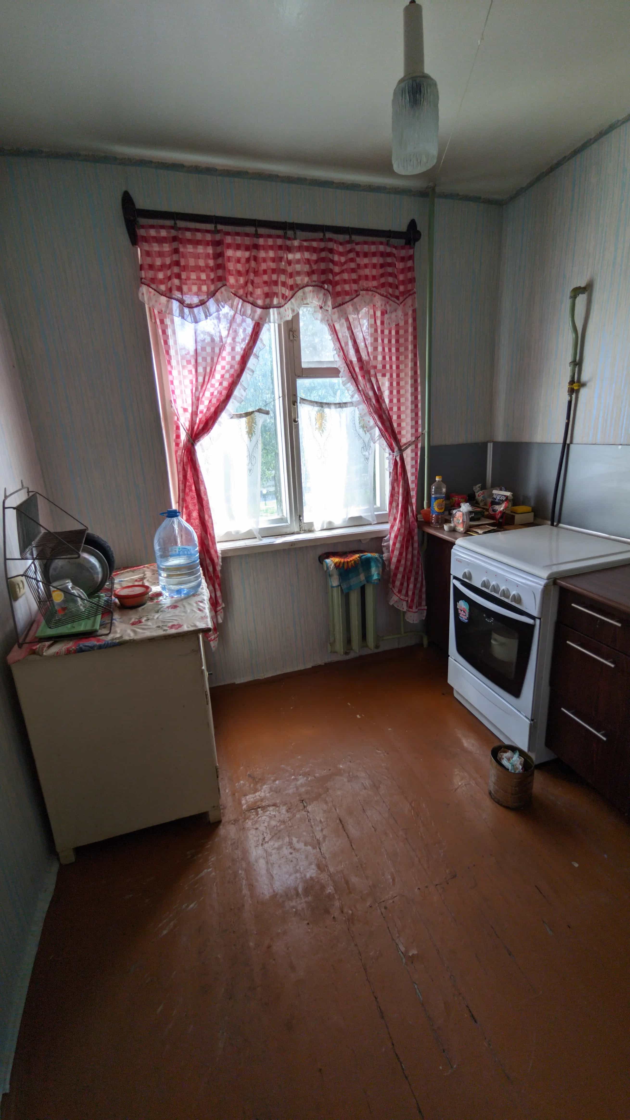 Беларусь, Витебская область, Новополоцк, улица Калинина, 2, фото 4