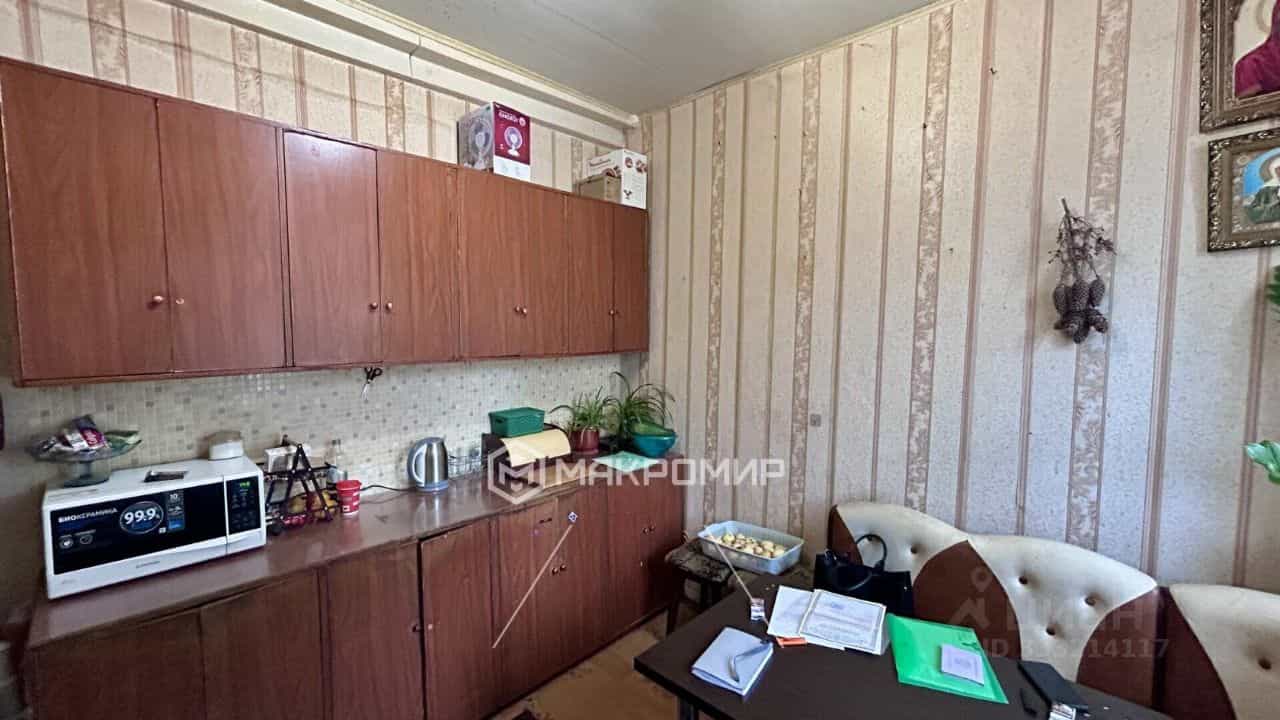 Россия, городской округ Брянск, посёлок городского типа Белые Берега, улица Коминтерна, 2, фото 4