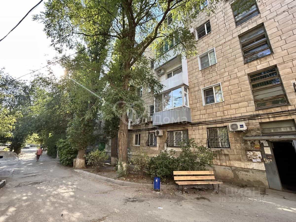 Россия, Волгоград, улица 50 лет Октября, 15, фото 10