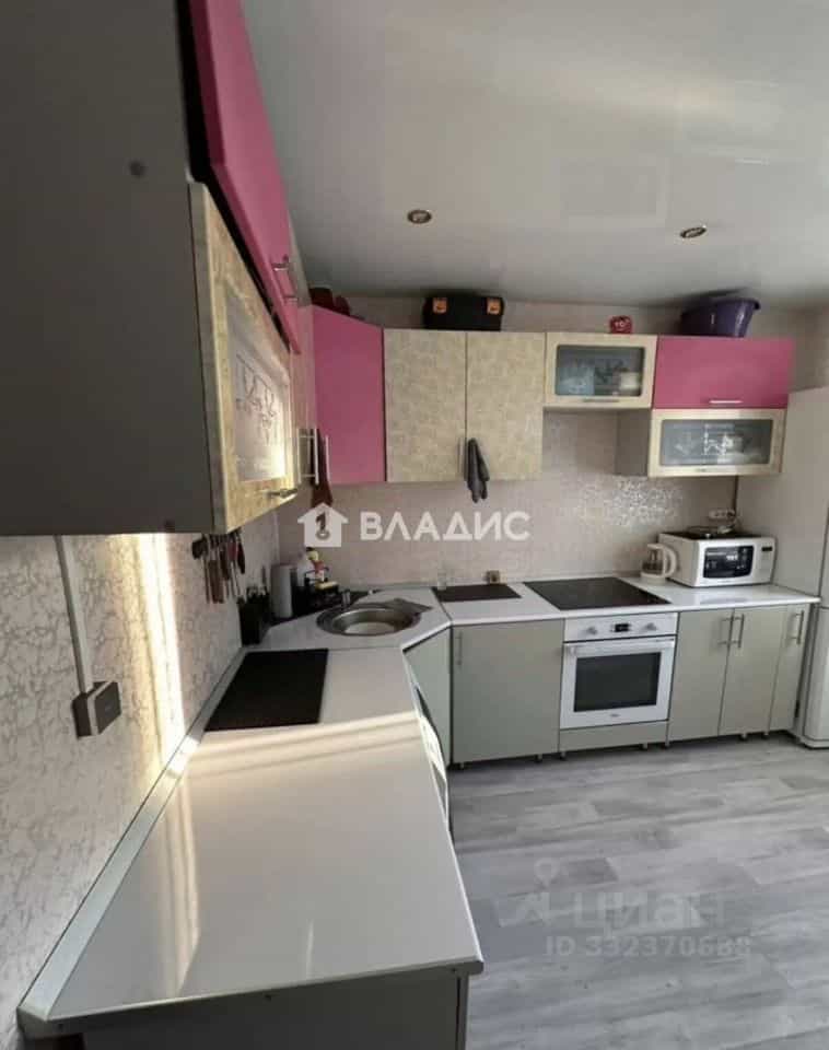 Россия, Республика Бурятия, Улан-Удэ, 148-й микрорайон, 10/2, фото 13