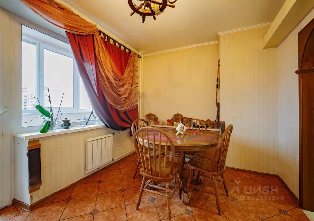 Россия, Омск, улица Звездова, 129/1, фото 4