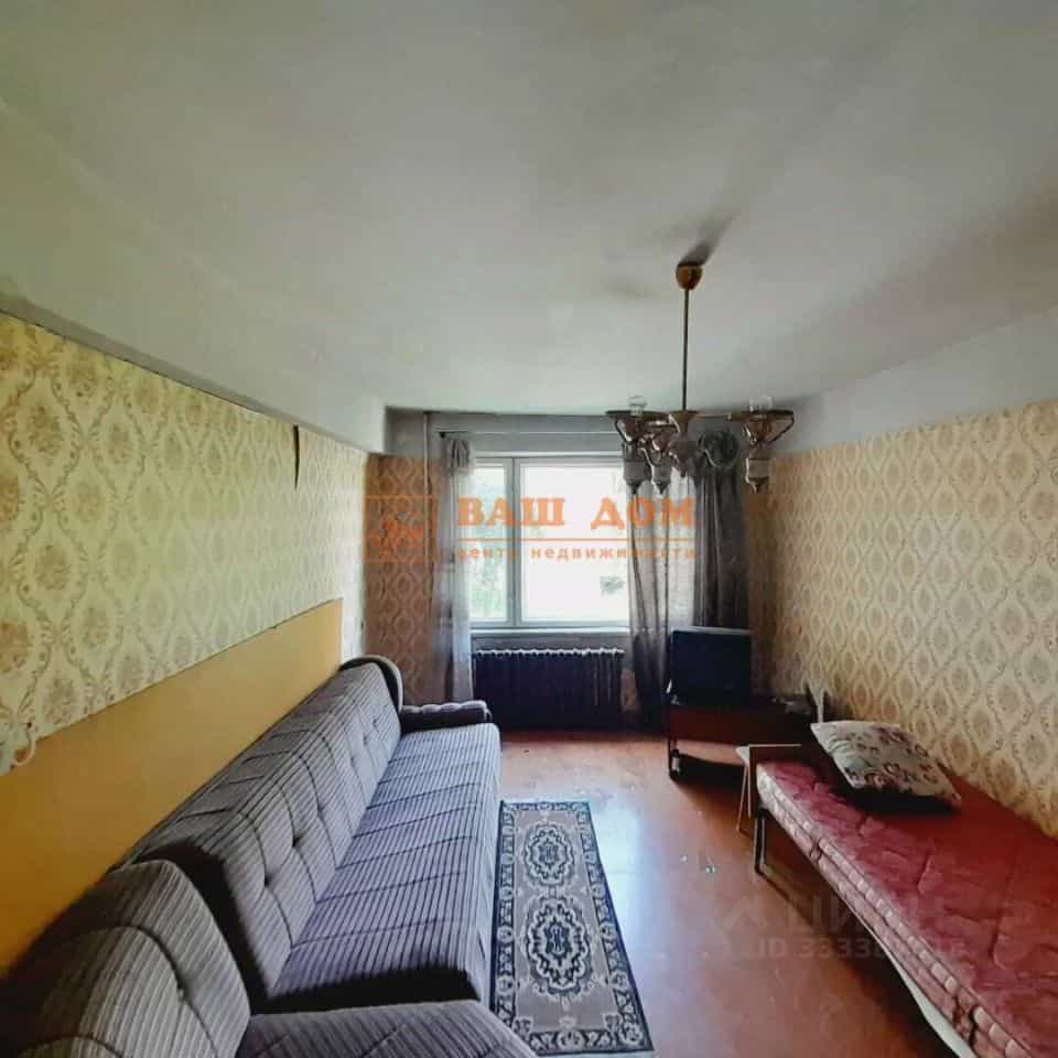 Россия, Тульская область, Венёв, микрорайон Южный, 32