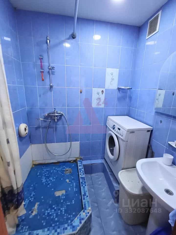 Россия, Алтайский край, Барнаул, микрорайон Докучаево, улица Шукшина, 18, фото 8