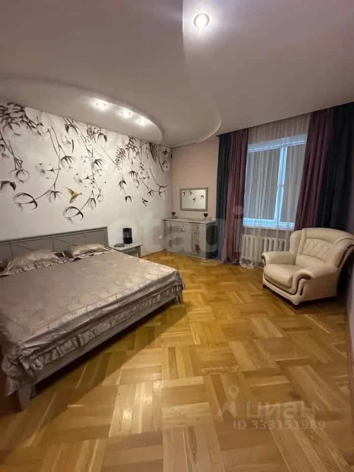 Россия, Красноярск, улица Урицкого, 52