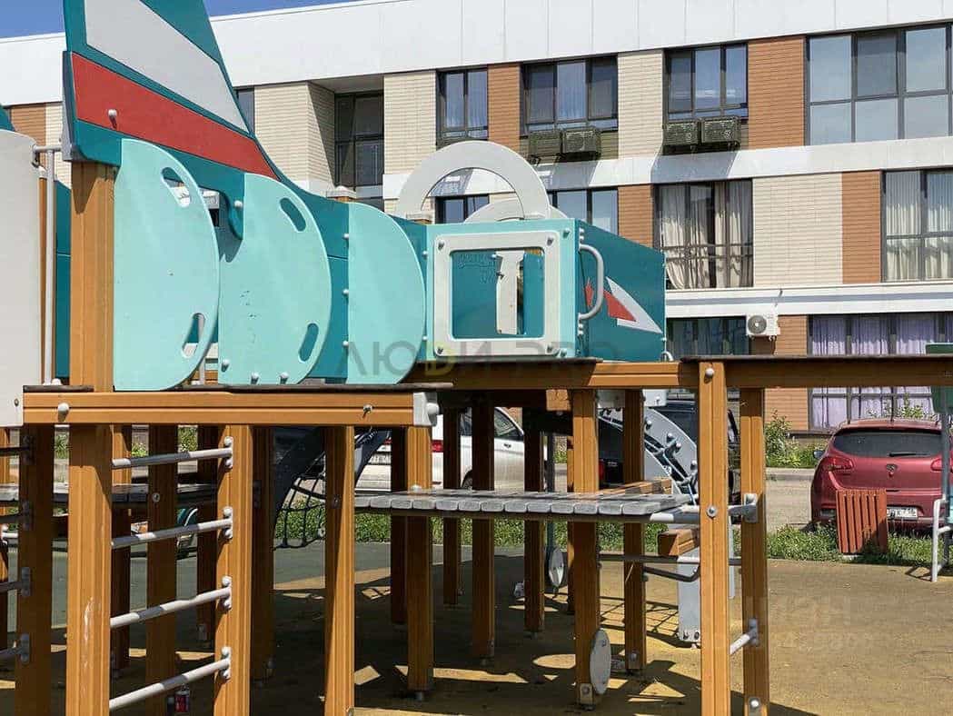 Россия, Республика Татарстан (Татарстан), Набережные Челны, улица Николая Иванцова, 3, фото 5