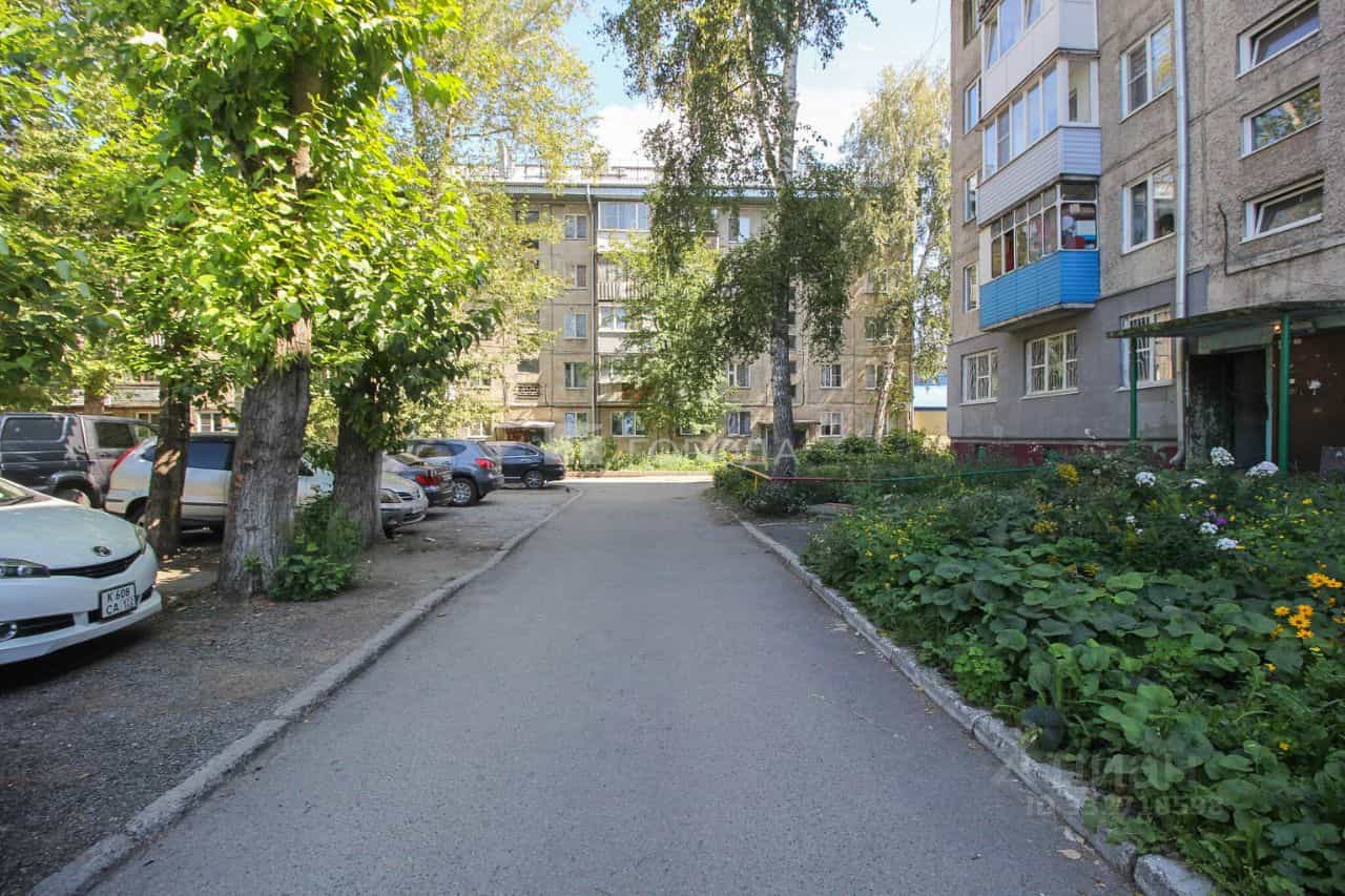 Россия, Алтайский край, Барнаул, улица Попова, 40, фото 21