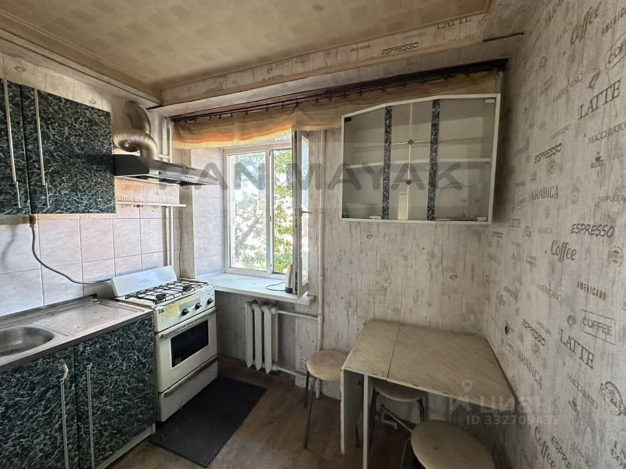 Россия, Республика Адыгея (Адыгея), Майкоп, улица Ленина, 92, фото 3