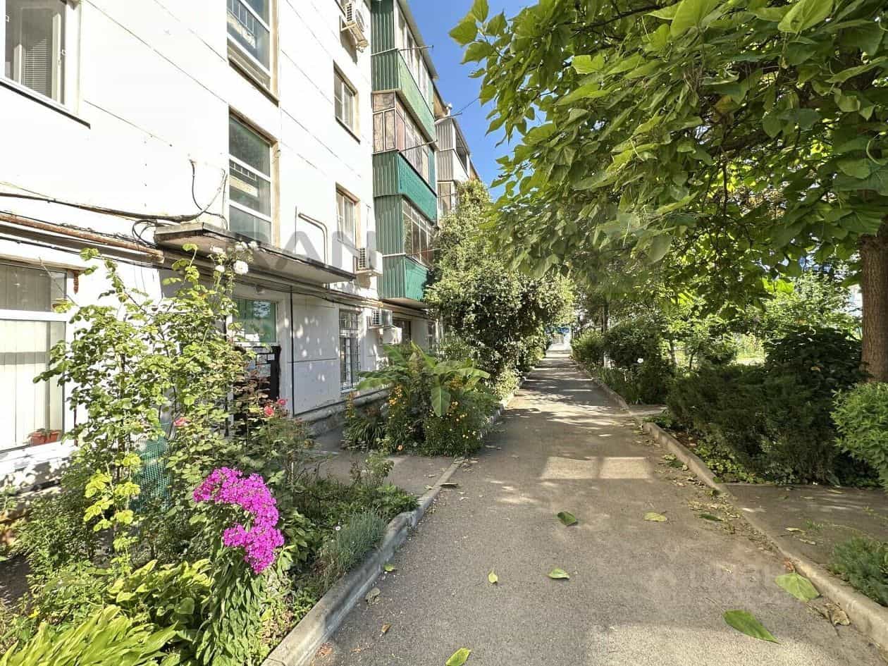Россия, Республика Адыгея (Адыгея), Майкоп, улица Ленина, 92, фото 11