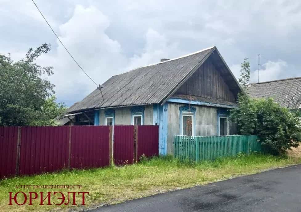 Беларусь, Минская область, Крупки, улица Марцинкевича, 17, фото 3