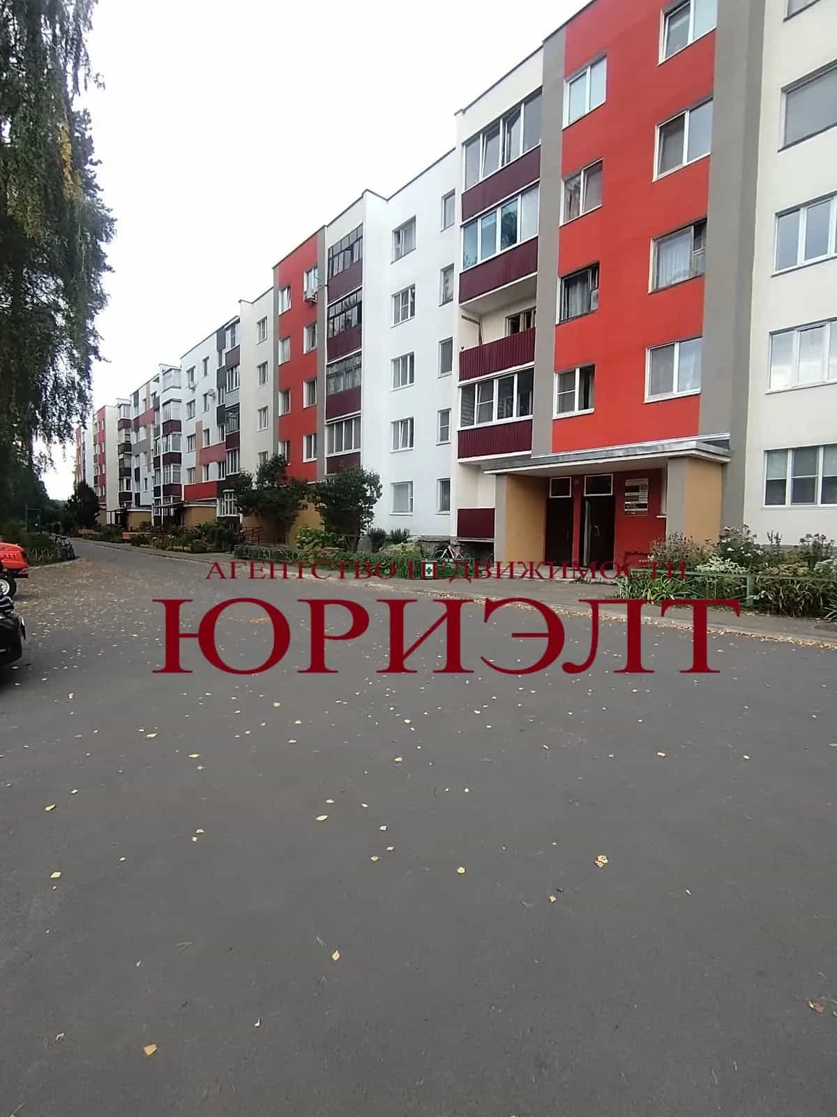 Беларусь, Гомельская область, Жлобинский район, агрогородок Красный Берег, улица Л.В. Исаева, 22