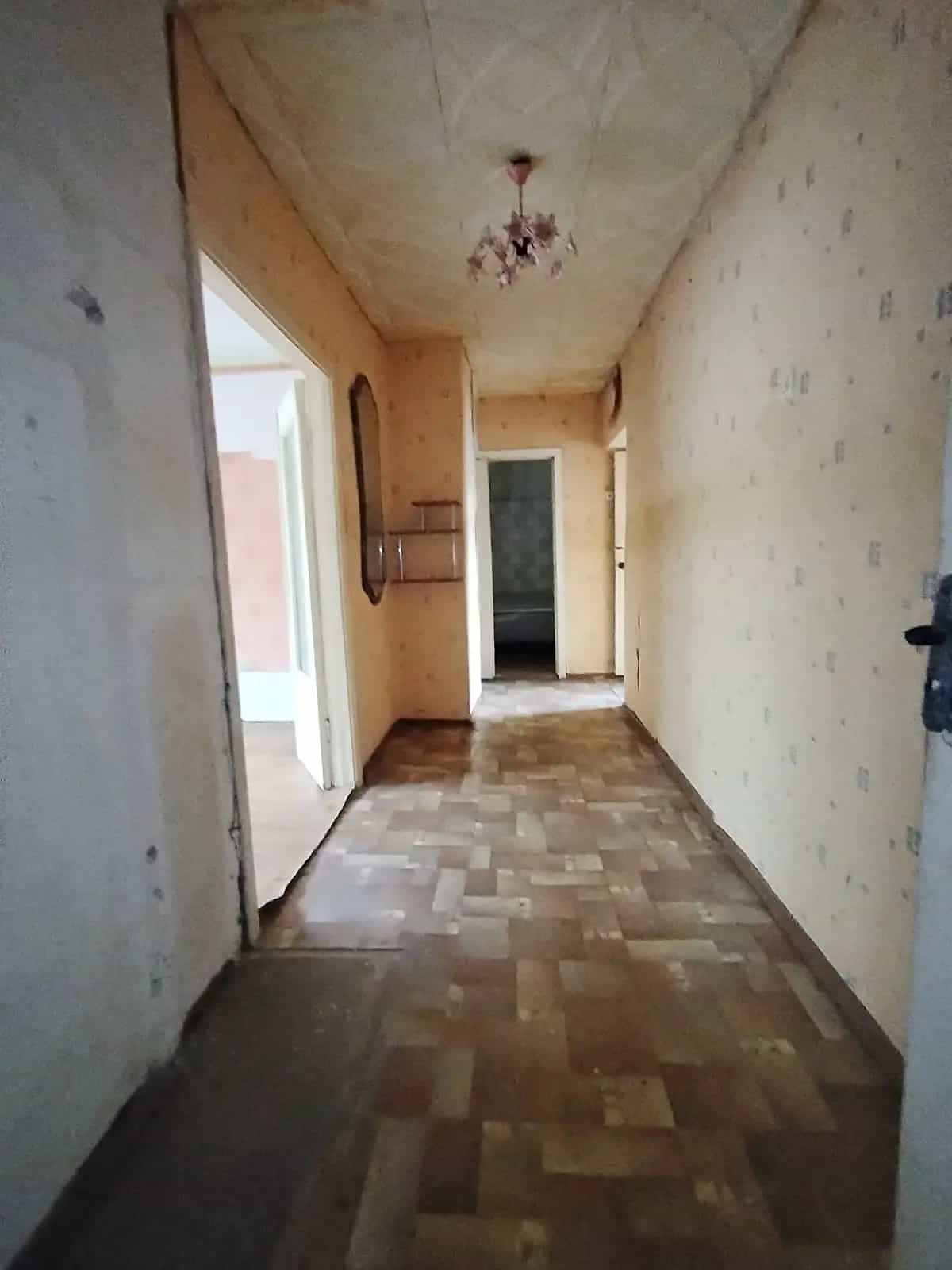 Беларусь, Гомельская область, Жлобинский район, агрогородок Красный Берег, улица Л.В. Исаева, 22, фото 10