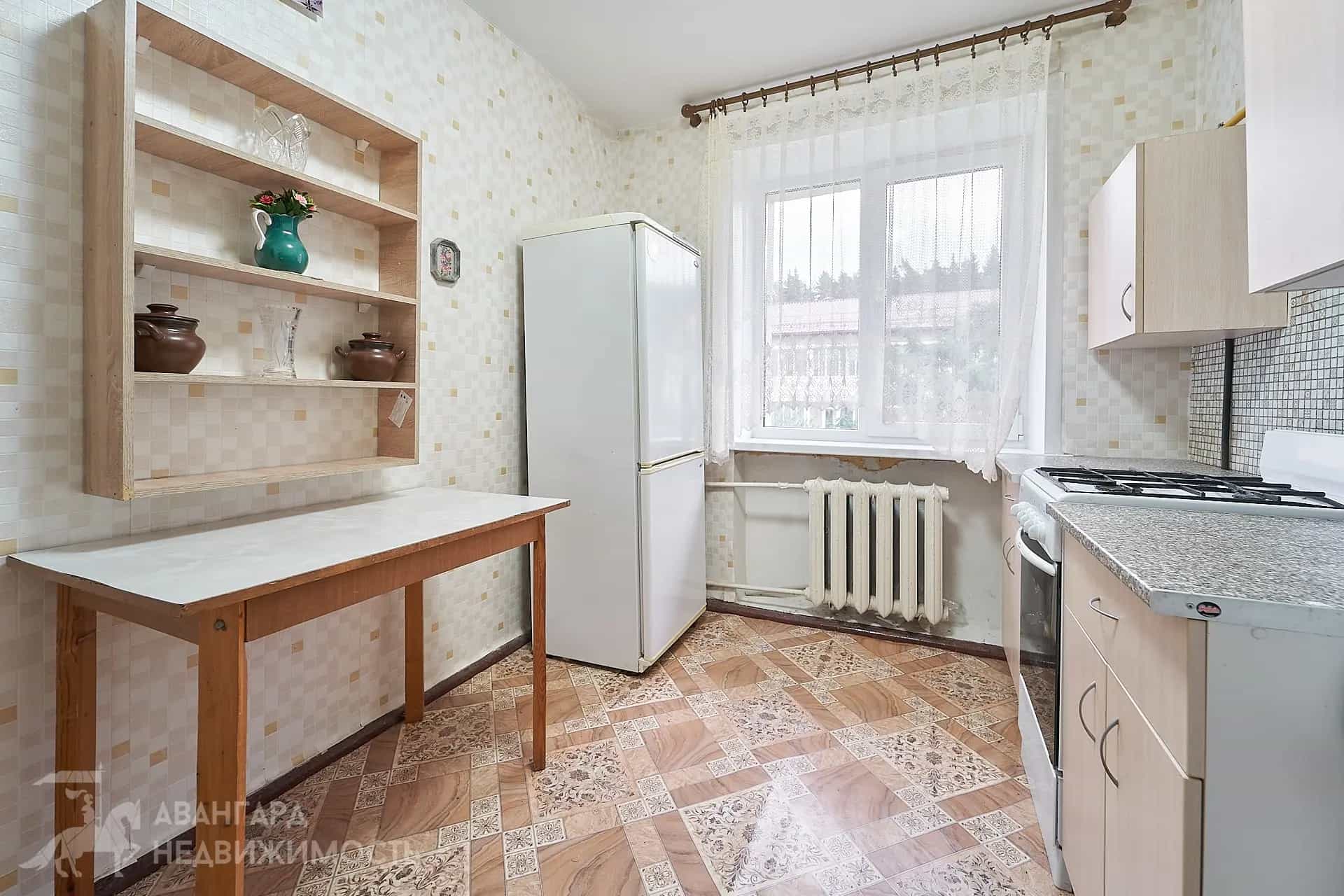 Беларусь, Минская область, Логойск, Строительная улица, 12, фото 2