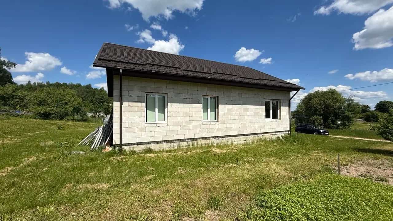 Беларусь, Могилёвский район, Полыковичский сельсовет, агрогородок Полыковичи, Солнечная улица, 6
