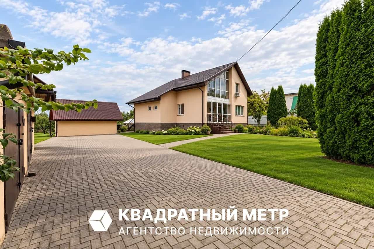 Беларусь, Минская область, Дзержинский район, Демидовичский сельсовет, деревня Буда, Минская улица, 8