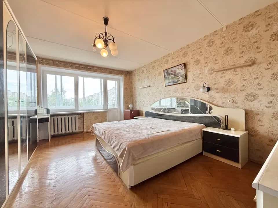 Беларусь, Минск, улица Якуба Коласа, 69