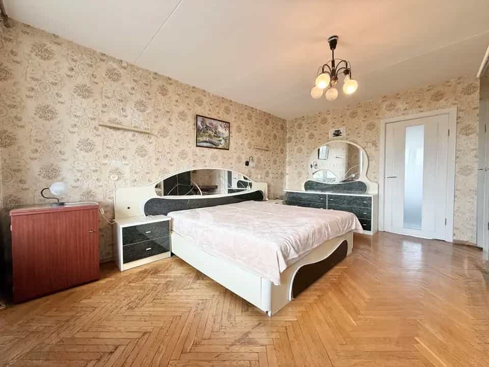 Беларусь, Минск, улица Якуба Коласа, 69, фото 2