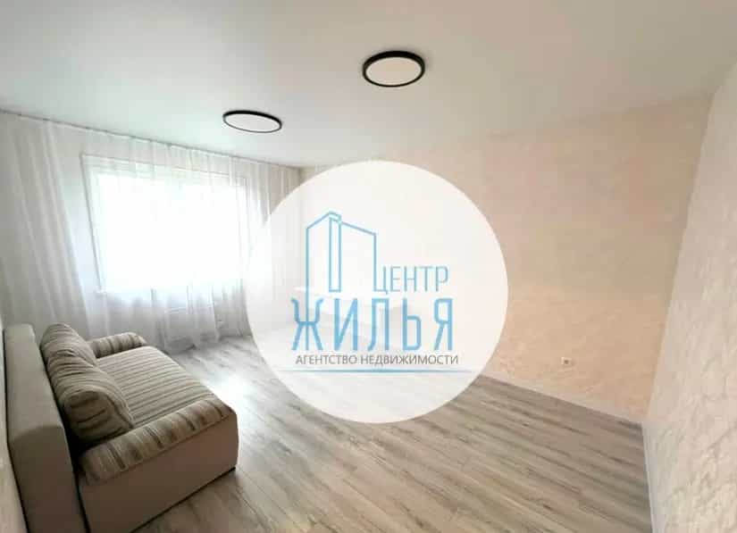 Беларусь, Гродно, улица Виктора Глухова, 27