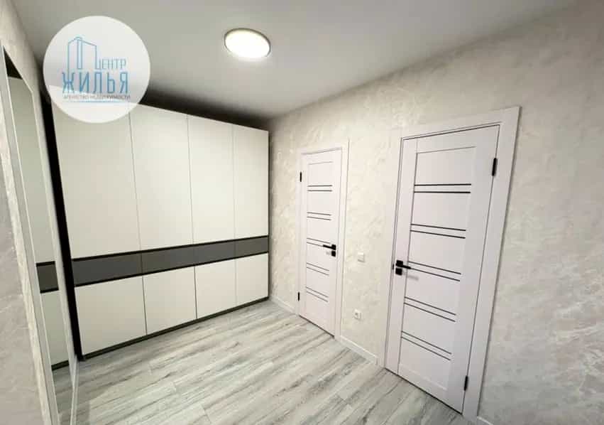Беларусь, Гродно, улица Виктора Глухова, 27, фото 6