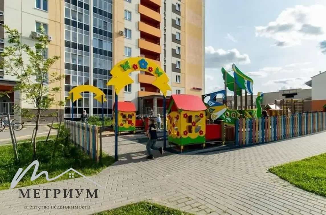 Беларусь, Минск, улица Шаранговича, 84