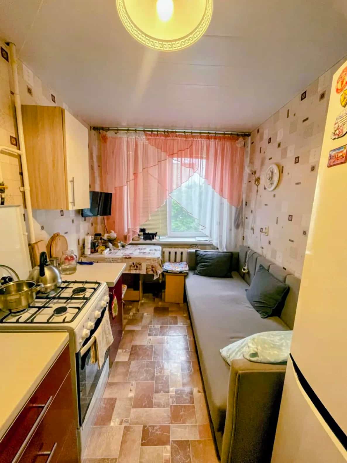 Беларусь, Минская область, Борисов, бульвар Комарова, 18, фото 5