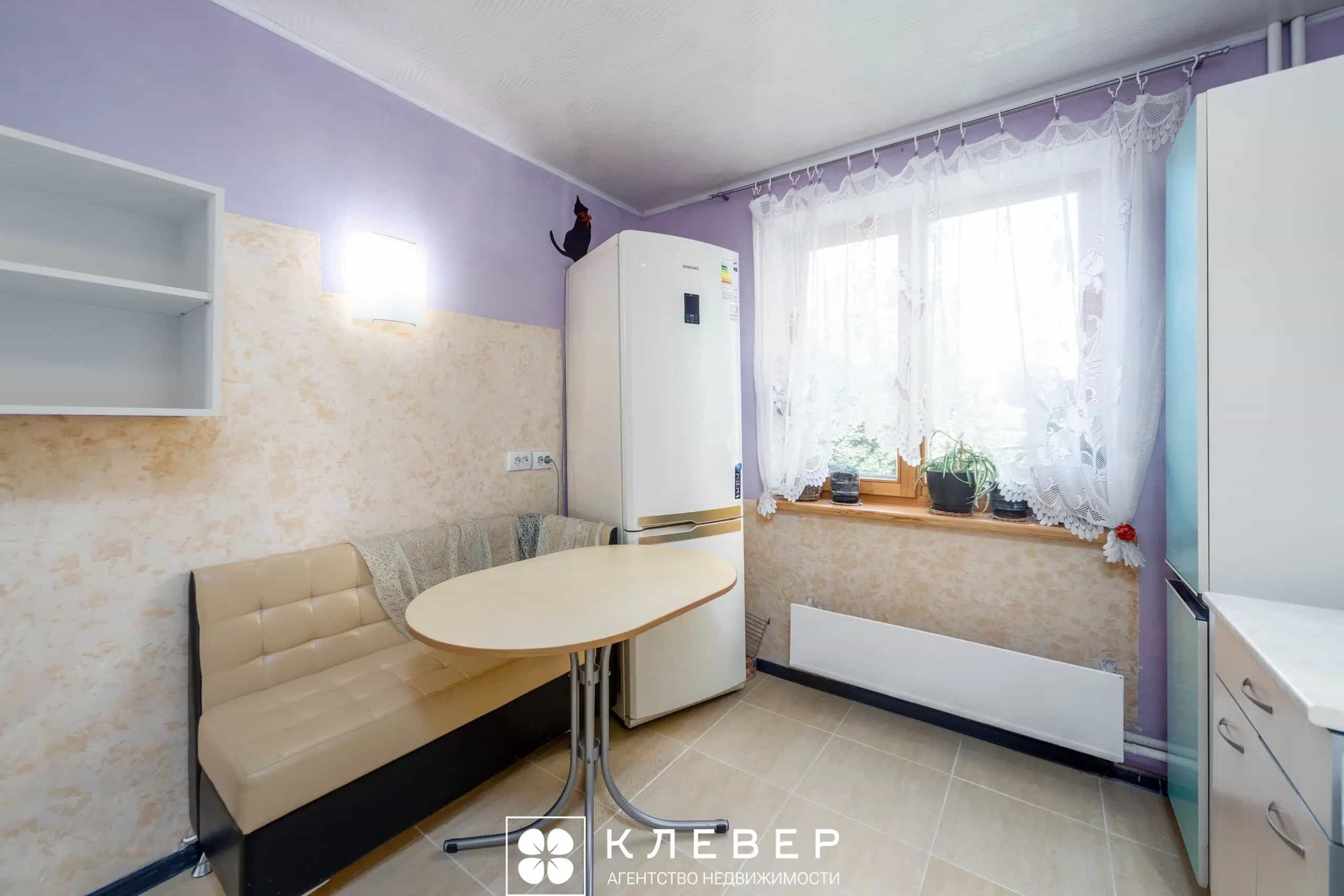 Беларусь, Минск, улица Карвата, 19, фото 4