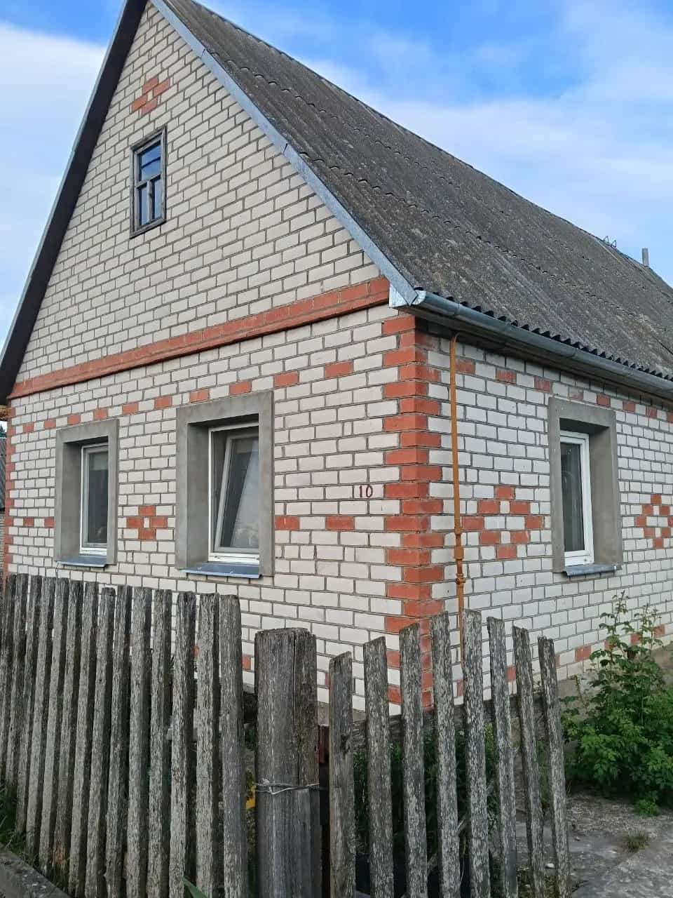 Беларусь, Гродненская область, Кореличский район, городской посёлок Мир, улица Кирова, 53
