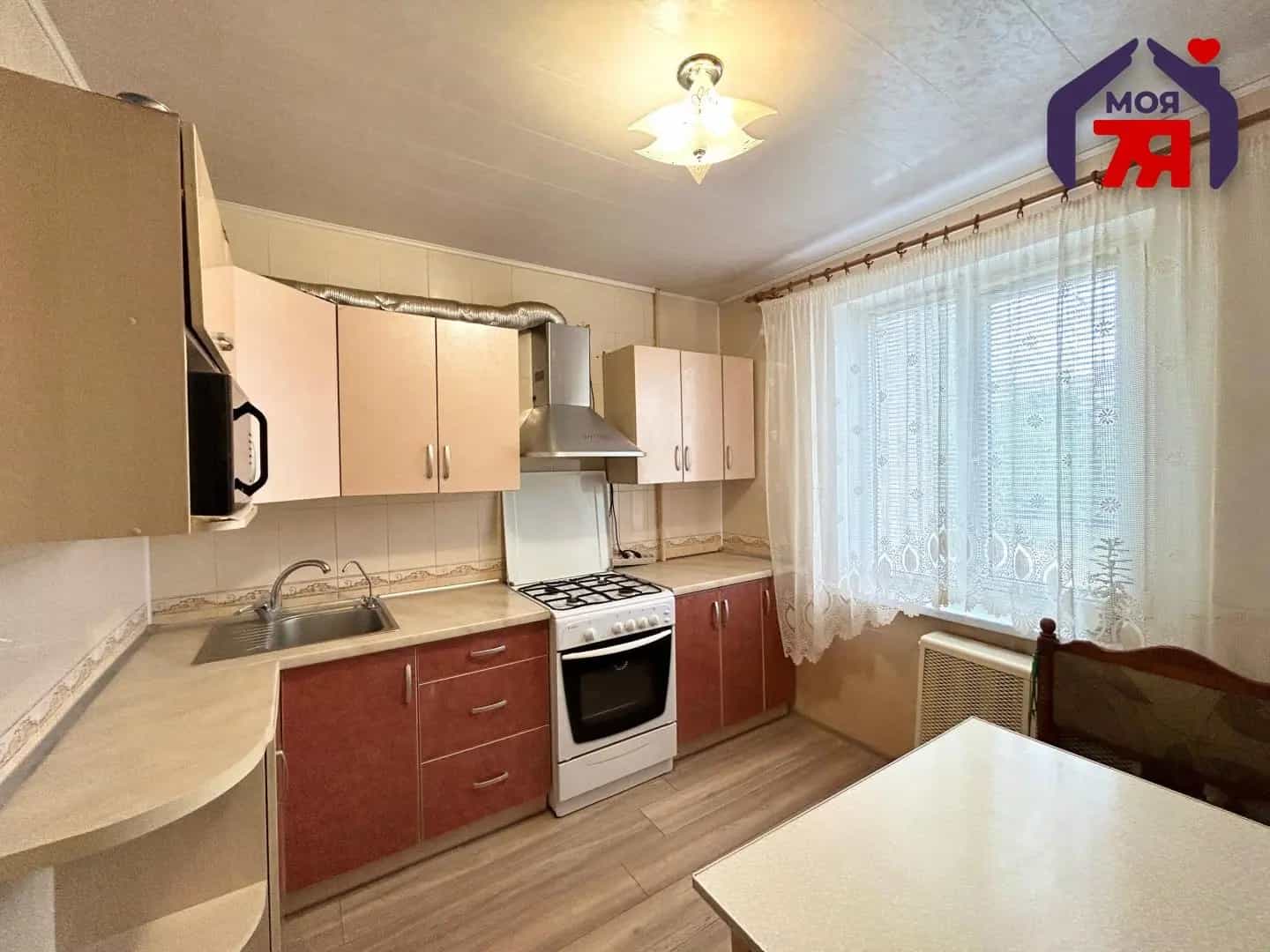 Беларусь, Минская область, Солигорск, Молодёжная улица, 1, фото 6