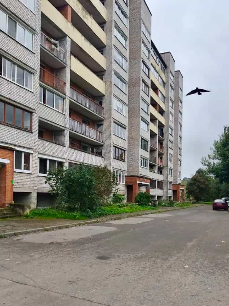 Беларусь, Витебск, улица Леонова, 7
