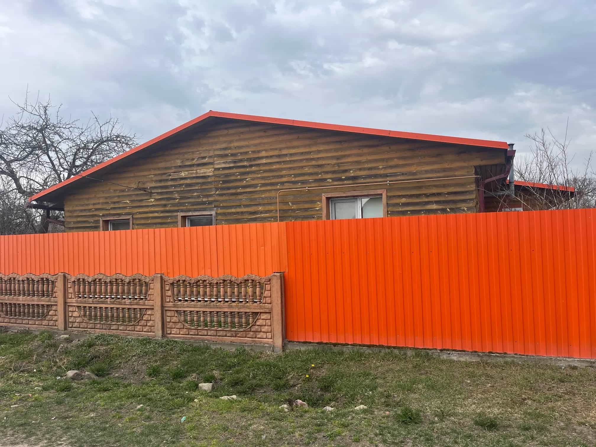 Беларусь, Минская область, Червенский район, Смиловичский сельсовет, городской посёлок Смиловичи, Республиканская улица, 6, фото 2