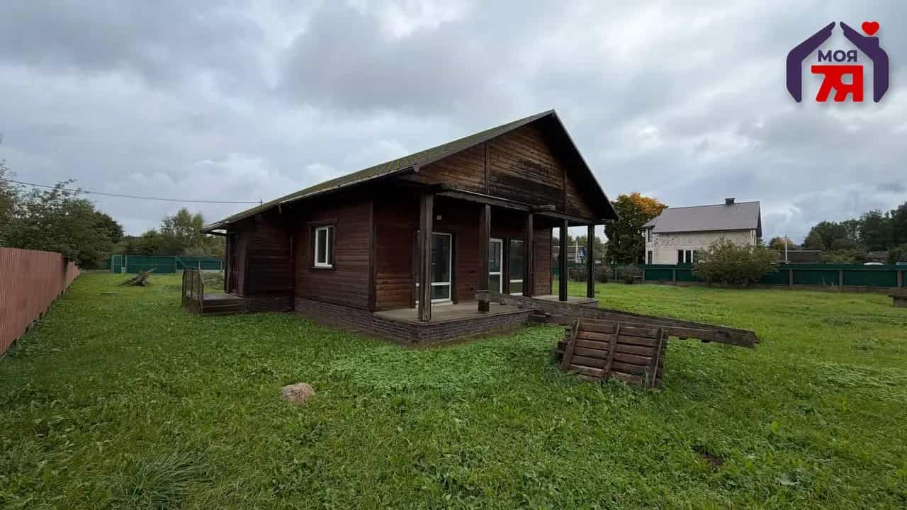 Беларусь, Минская область, Молодечненский район, Радошковичский сельсовет, деревня Повязынь, 46