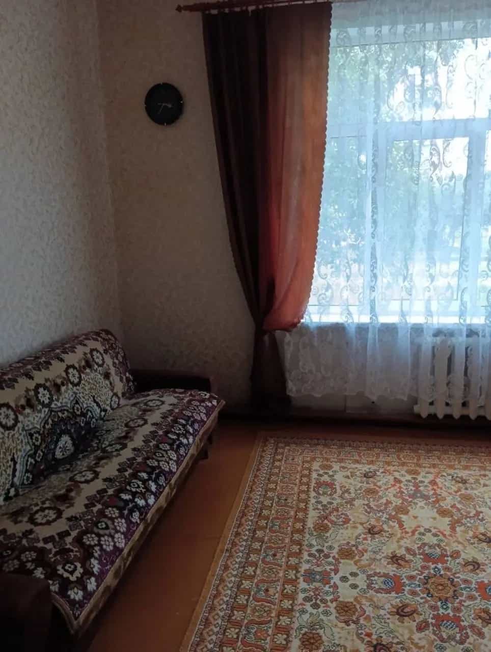 Беларусь, Гродненская область, Лида, улица Суворова, 12, фото 5