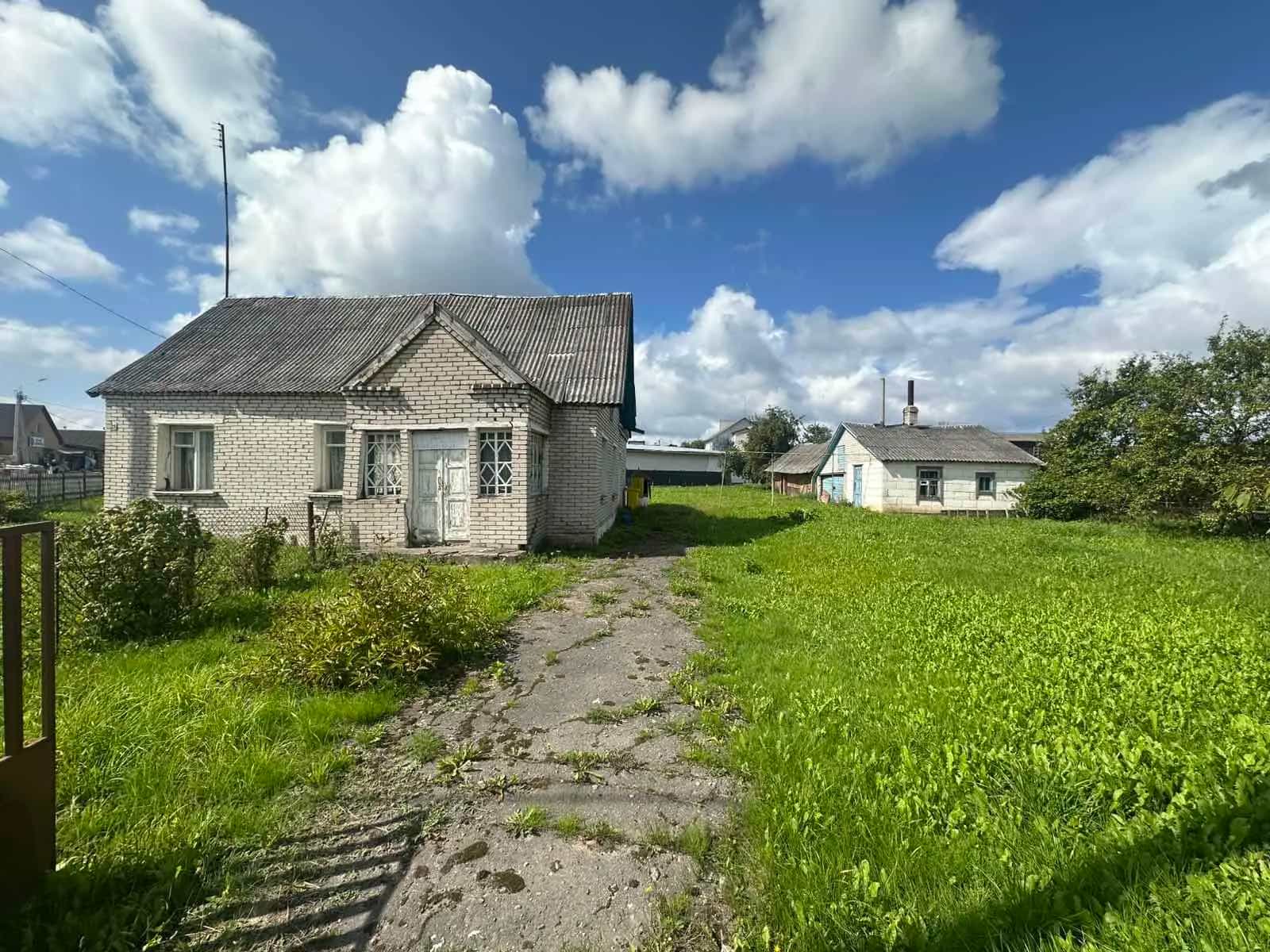 Беларусь, Гродненская область, Островец, улица Карла Маркса, 34, фото 7