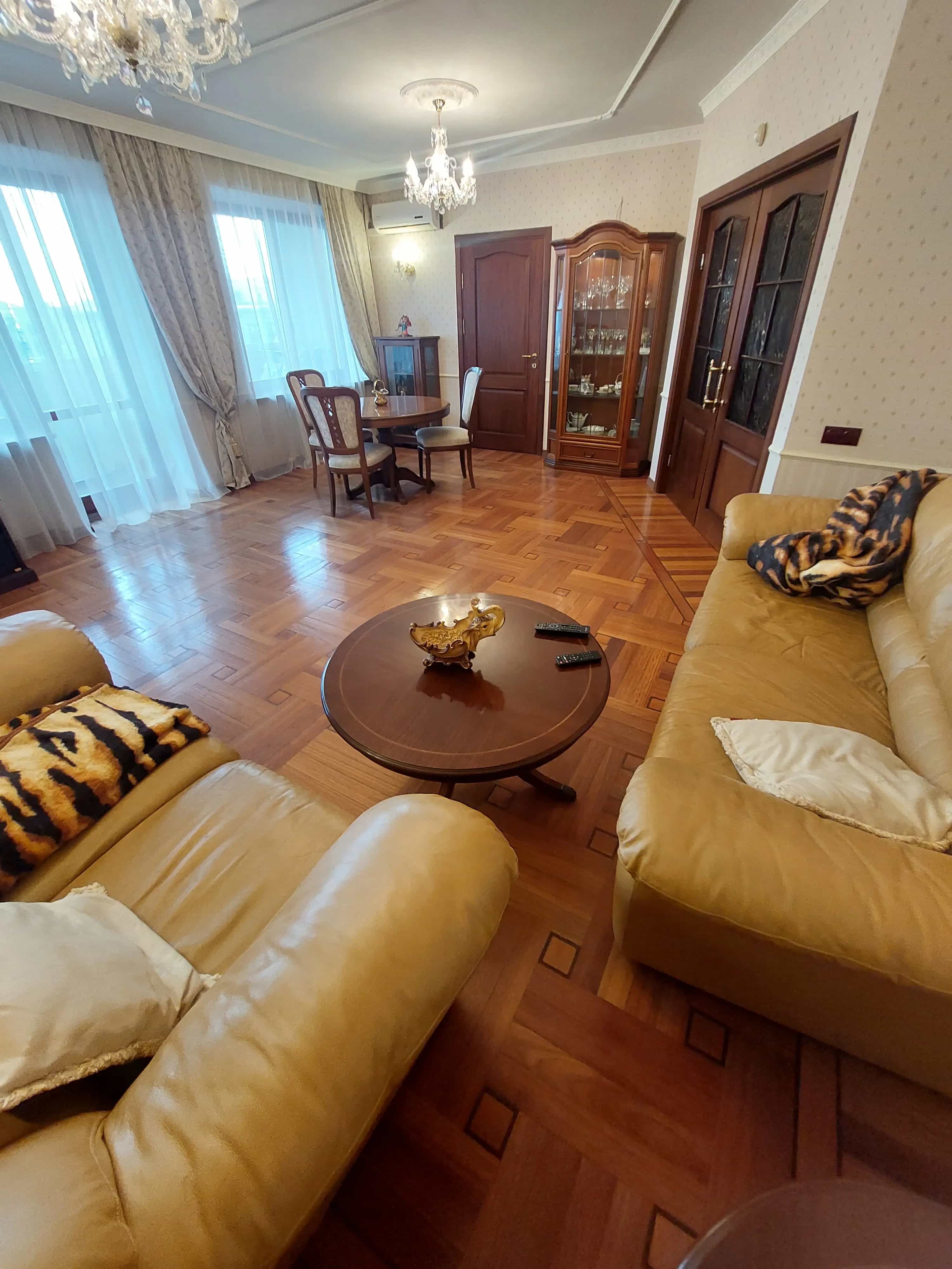Беларусь, Минск, улица Карла Маркса, 42
