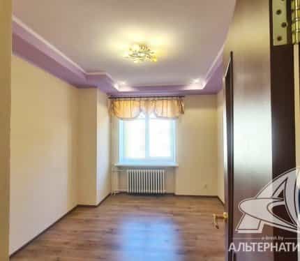 Беларусь, Брест, улица Защитников Отечества, 13, фото 2