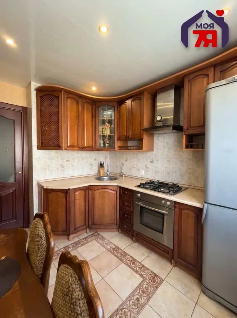 Беларусь, Минская область, Солигорск, улица Ленина, 10Б, фото 3