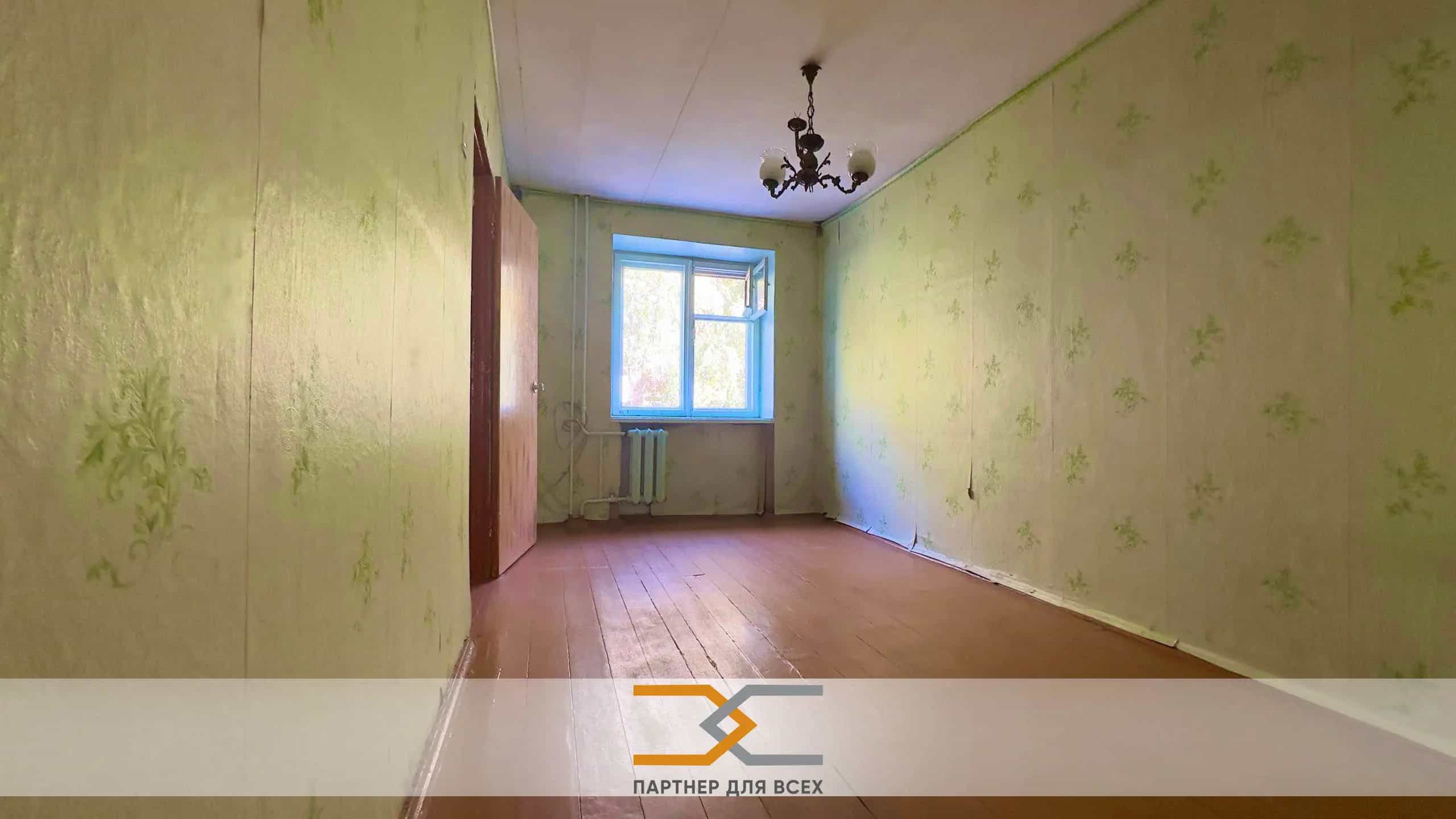 Беларусь, Минская область, Слуцк, улица Парижской Коммуны, 6, фото 5