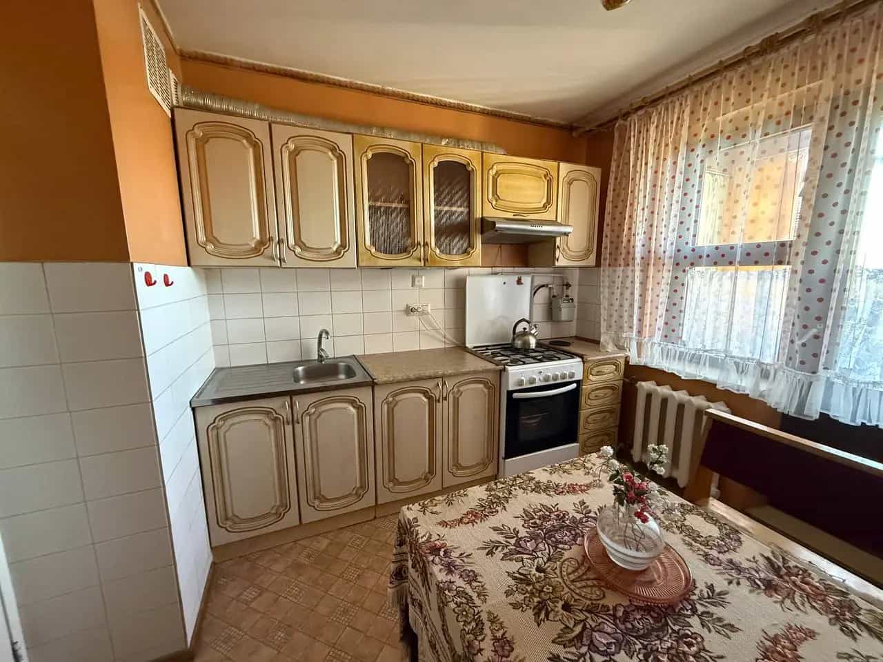 Беларусь, Гродненская область, Волковысский район, городской посёлок Россь, улица 8 Марта, 12, фото 7