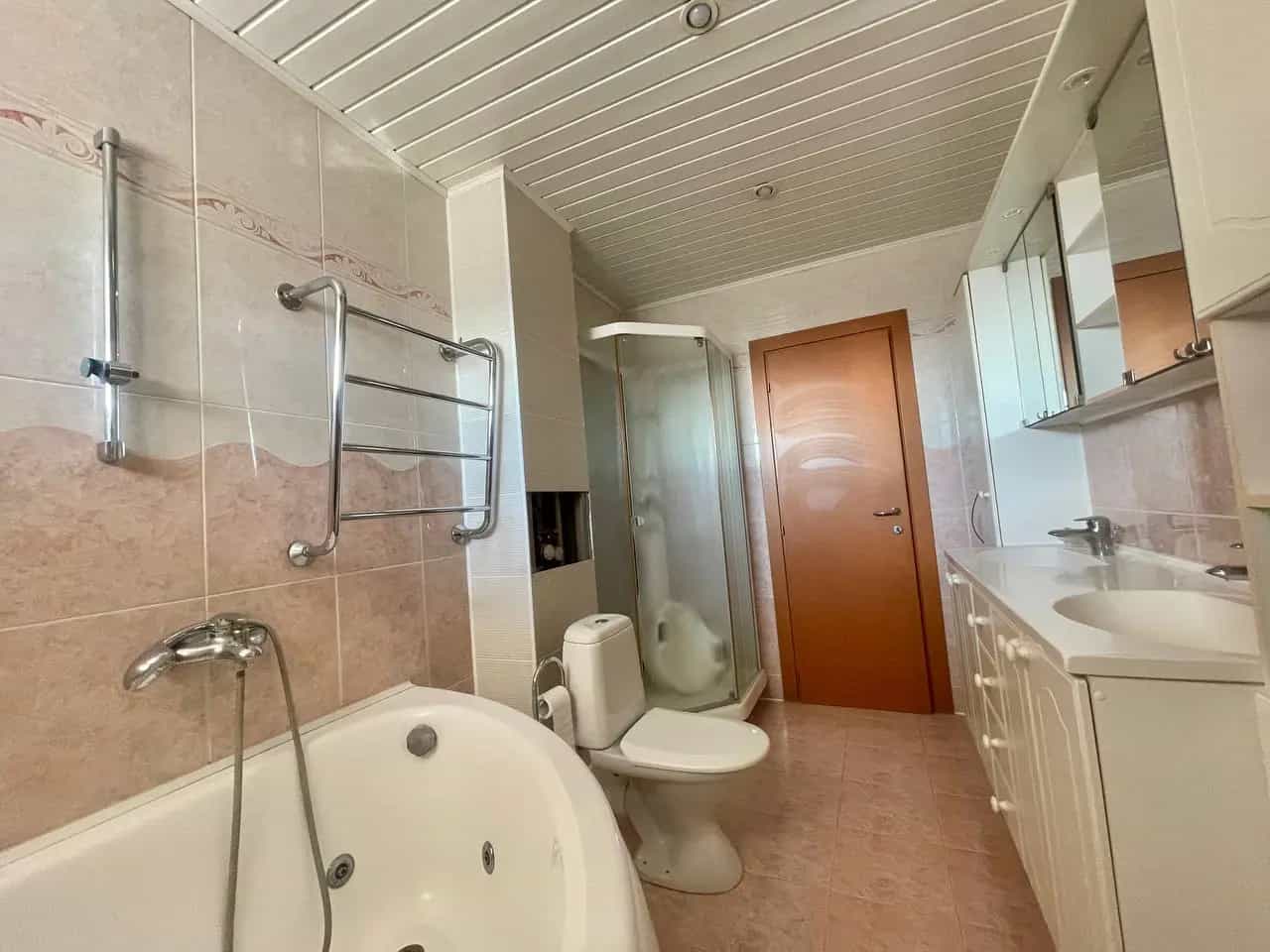 Беларусь, Гродно, улица Парижской Коммуны, 9, фото 16