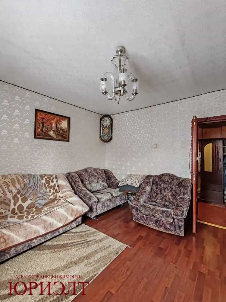 Беларусь, Витебская область, Орша, проспект Текстильщиков, 30А, фото 8
