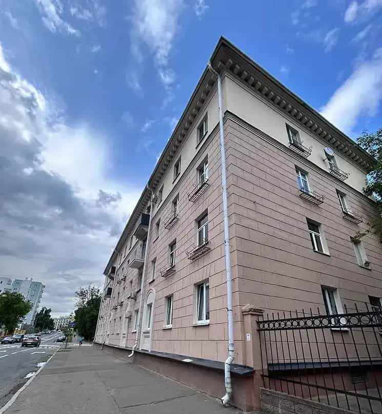 Беларусь, Минск, улица Калинина, 8