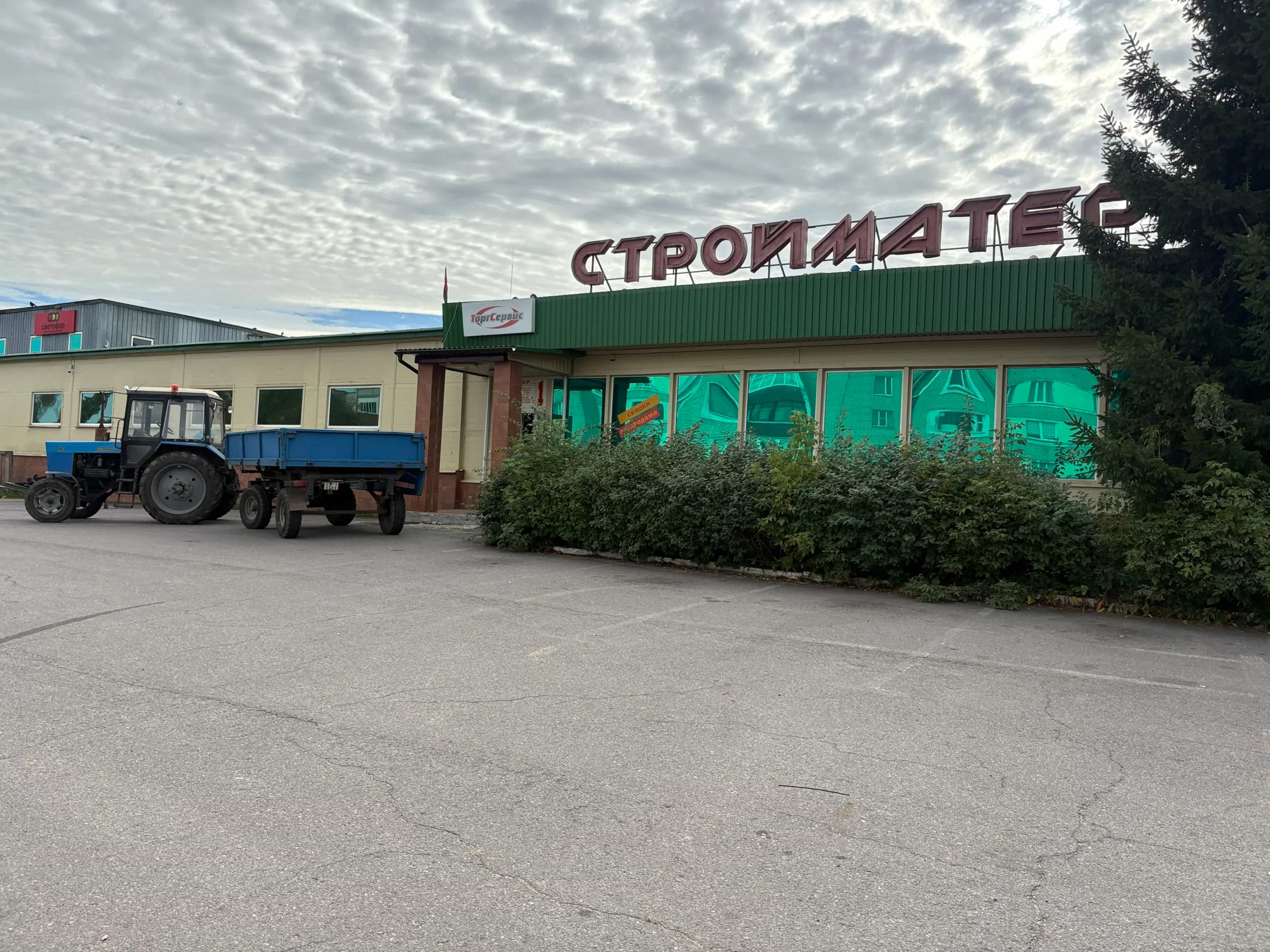 Беларусь, Гомельская область, Речица, Молодёжная улица, 2Ак2
