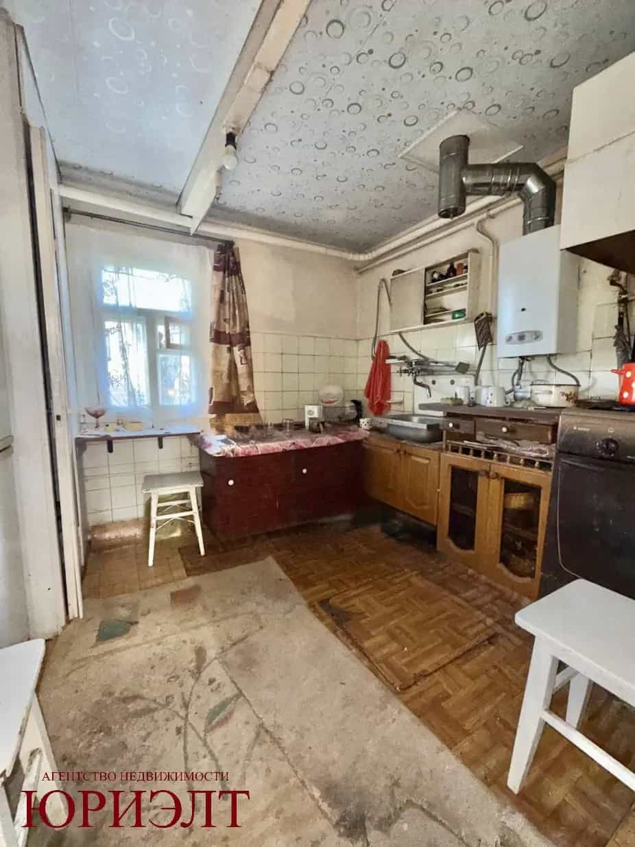 Беларусь, Брестская область, Барановичи, улица Сергея Лазо, 19, фото 20